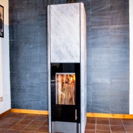 installation-poele-a-bois-moderne-tonwerk