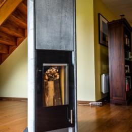 remplacement-ancienne-cheminee-dans-une-maison-en-bois